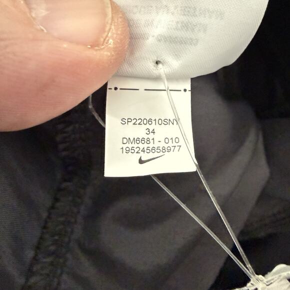 NIKE Sportswear Style Essentials Mens 34x28 Utility Woven Cargo Pants Black NEW - Picture 6 of 7